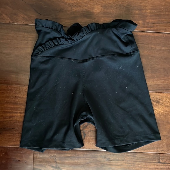 Other - Sincerely Jules active shorts!!